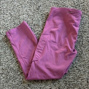 Lululemon wunder train 21" capri leggings